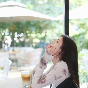 鞠婧祎📸下午茶