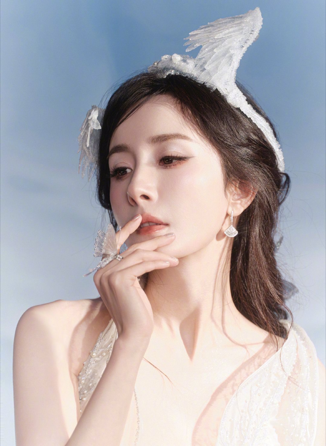 b90fe205gy1i6puf426nnj20u0152wjo.jpg