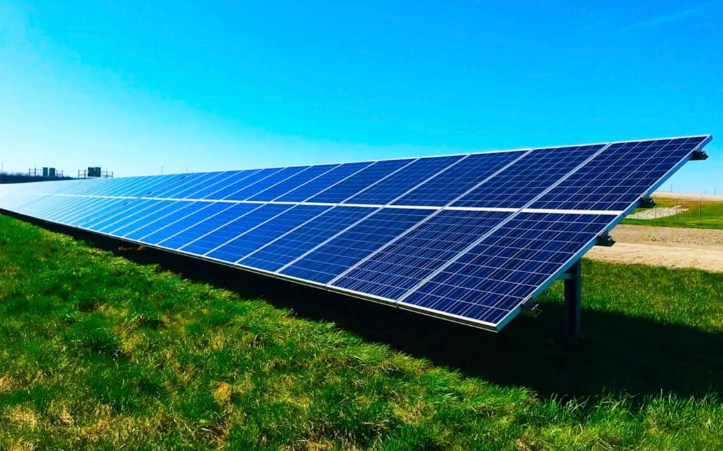 4JOP80E_Hur1133LDRsolar_JPG.jpeg
